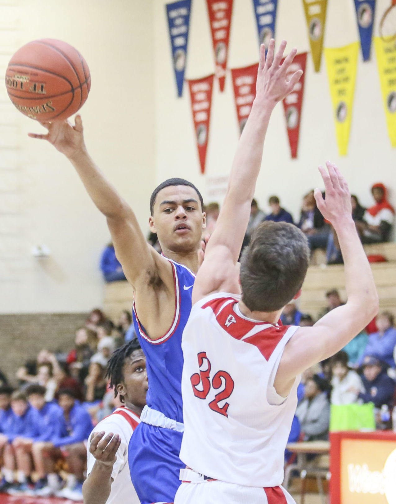 021120-qc-spt-cent-west-hoops-16.JPG